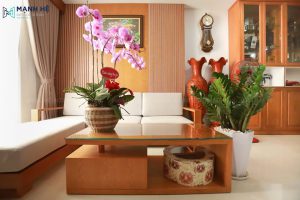 1. bàn trà gỗ sồi tự nhiên